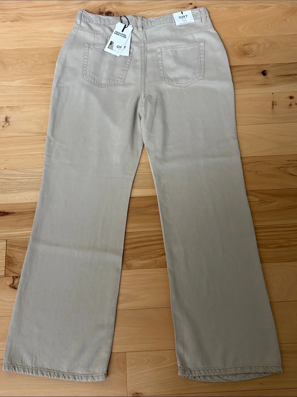 NWT Oat New York High Rise Mini Flare Jeans in Light Beige Size 10/30